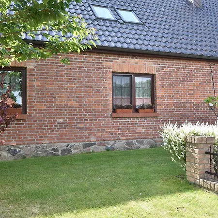 Lejlighed Reihenferienhaus Mit Kamin Und Terrasse Im Ostseeland Ofc 11 Gerdshagen