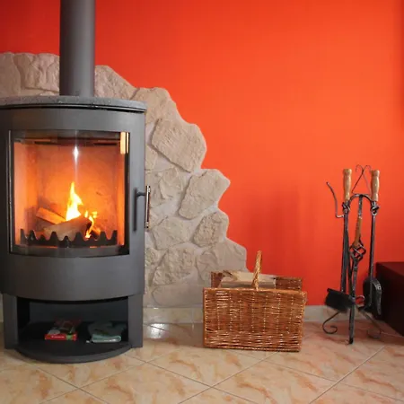 Reihenferienhaus Mit Kamin Und Terrasse Im Ostseeland Ofc 11 Gerdshagen